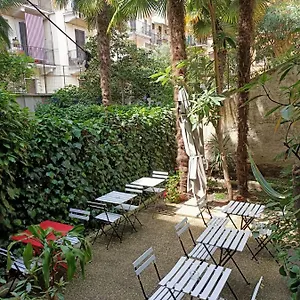 La Casa Della Zia , Mediolan Włochy